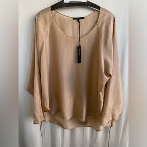 Natural silk blouse w/ long sleeves